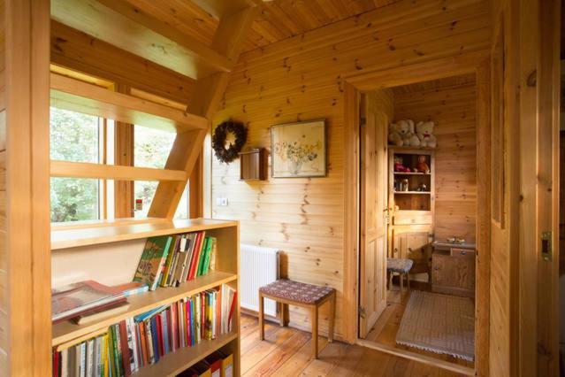 Beautiful Cottage In クヴェラゲルジ エクステリア 写真